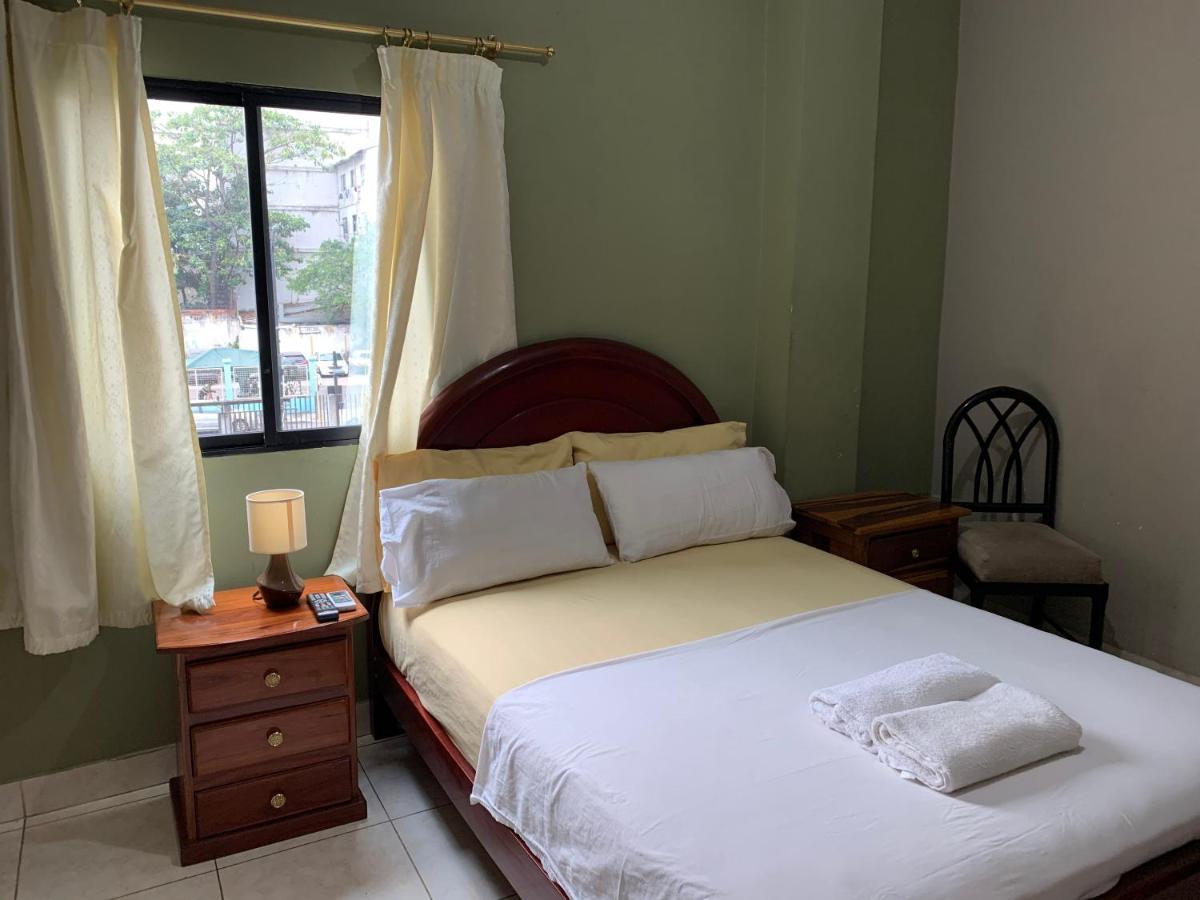 Residencial Turistico Rio Guayas Bed and Breakfast Guayaquil Eksteriør billede
