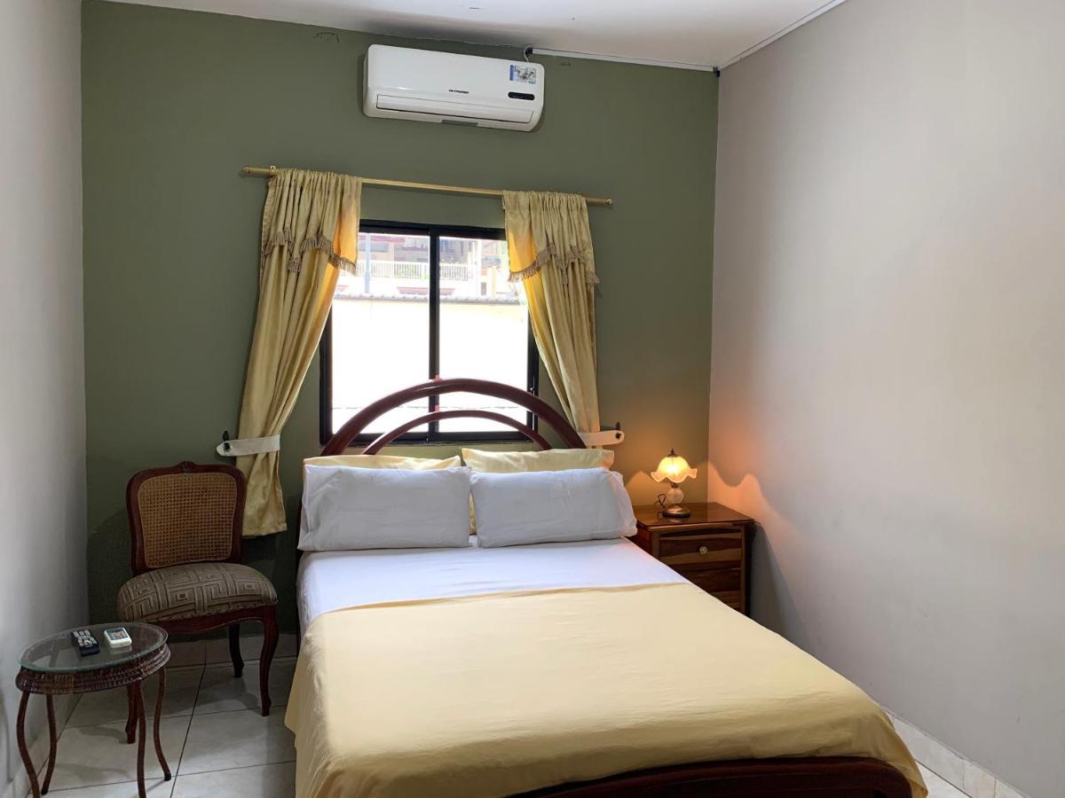 Residencial Turistico Rio Guayas Bed and Breakfast Guayaquil Eksteriør billede